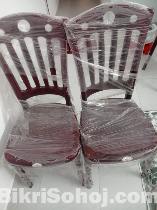 টেবিল ও চেয়ার